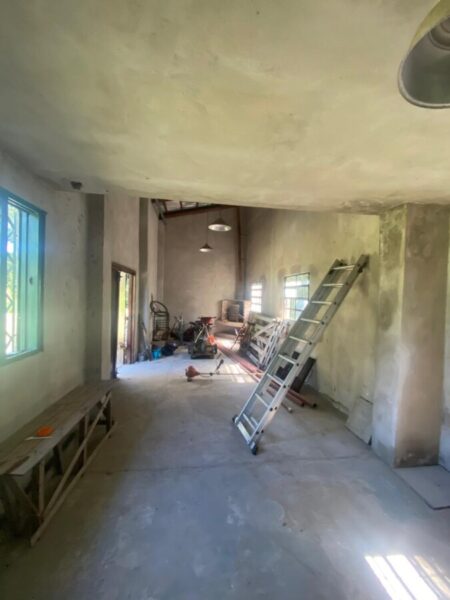 Lote con construccion a terminar, en Cañuelas