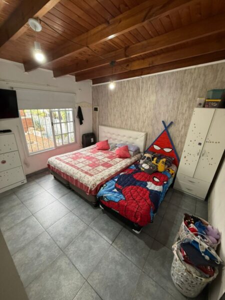 Casa en Cañuelas, a 5' del centro.